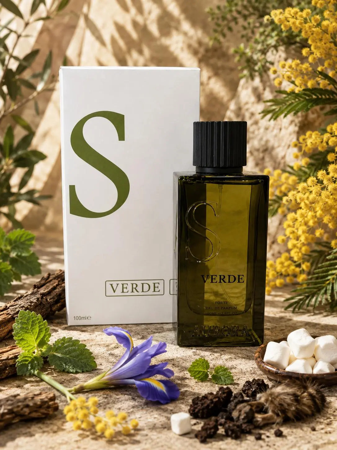 Aurora Scents Verde de doos en de fles met de geurnoten erbij