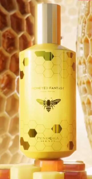 Paris Corner honeyed fantasy